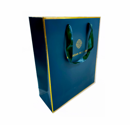 Luxury Large Ramadan Mubarak Gift Bag in Gold Foil Gift Wrap - GB 05